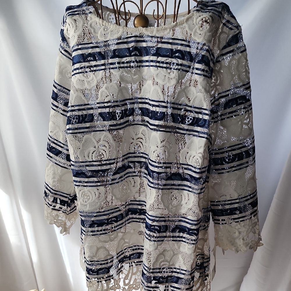 NWT Embroidered Crochet Sheer Navy & White Overlay Top 3/4 Sleeves